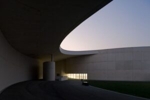 Alvaro Siza: Poetic Modernism Rooted in Context