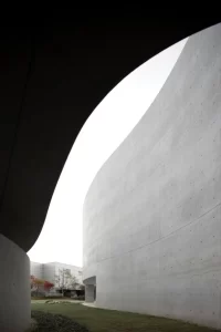 Alvaro Siza: Poetic Modernism Rooted in Context