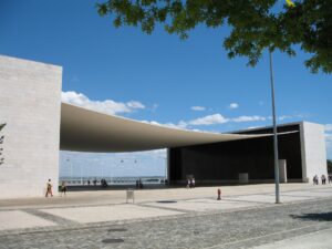 Alvaro Siza: Poetic Modernism Rooted in Context