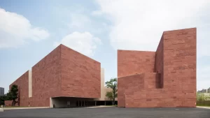 Alvaro Siza: Poetic Modernism Rooted in Context